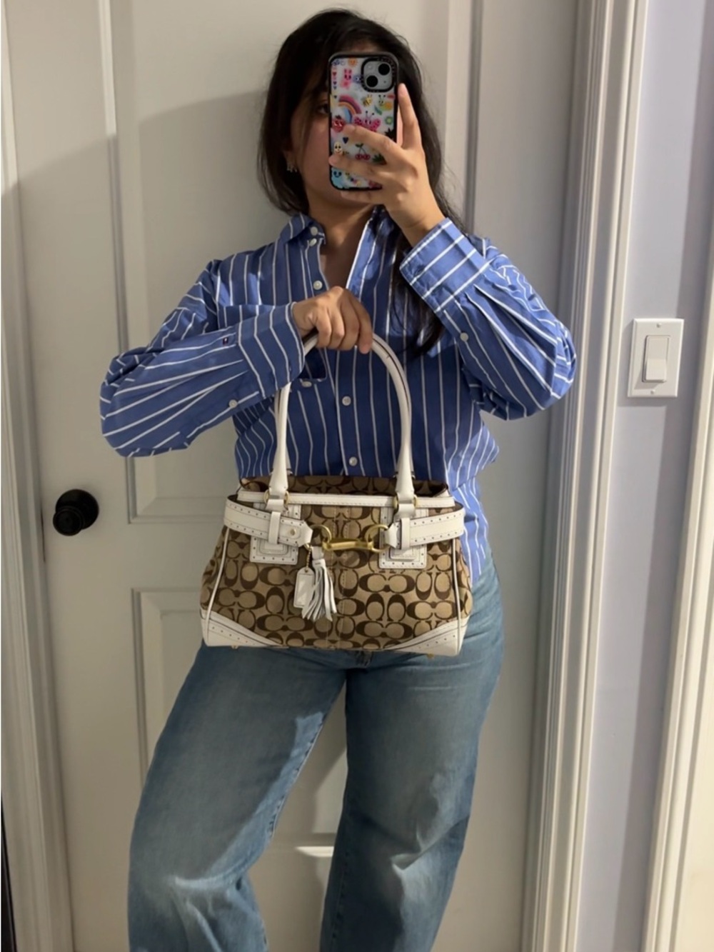 Coach Hamptons Signature Carryall Bag White Leather Trim Gold Hardware - Picture 3 of 13